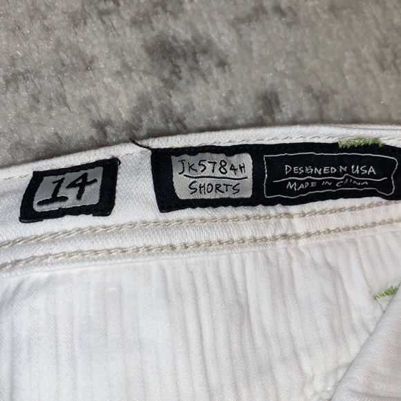 Girls | Miss Me | Shorts | 14 - Picture 3 of 4